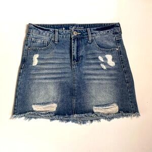 NWOT Distressed Denim Skirt Size 9